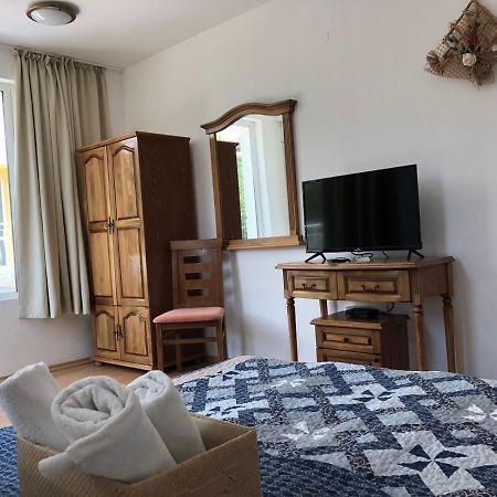 Family Hotel Littoral Sozopol Exterior photo