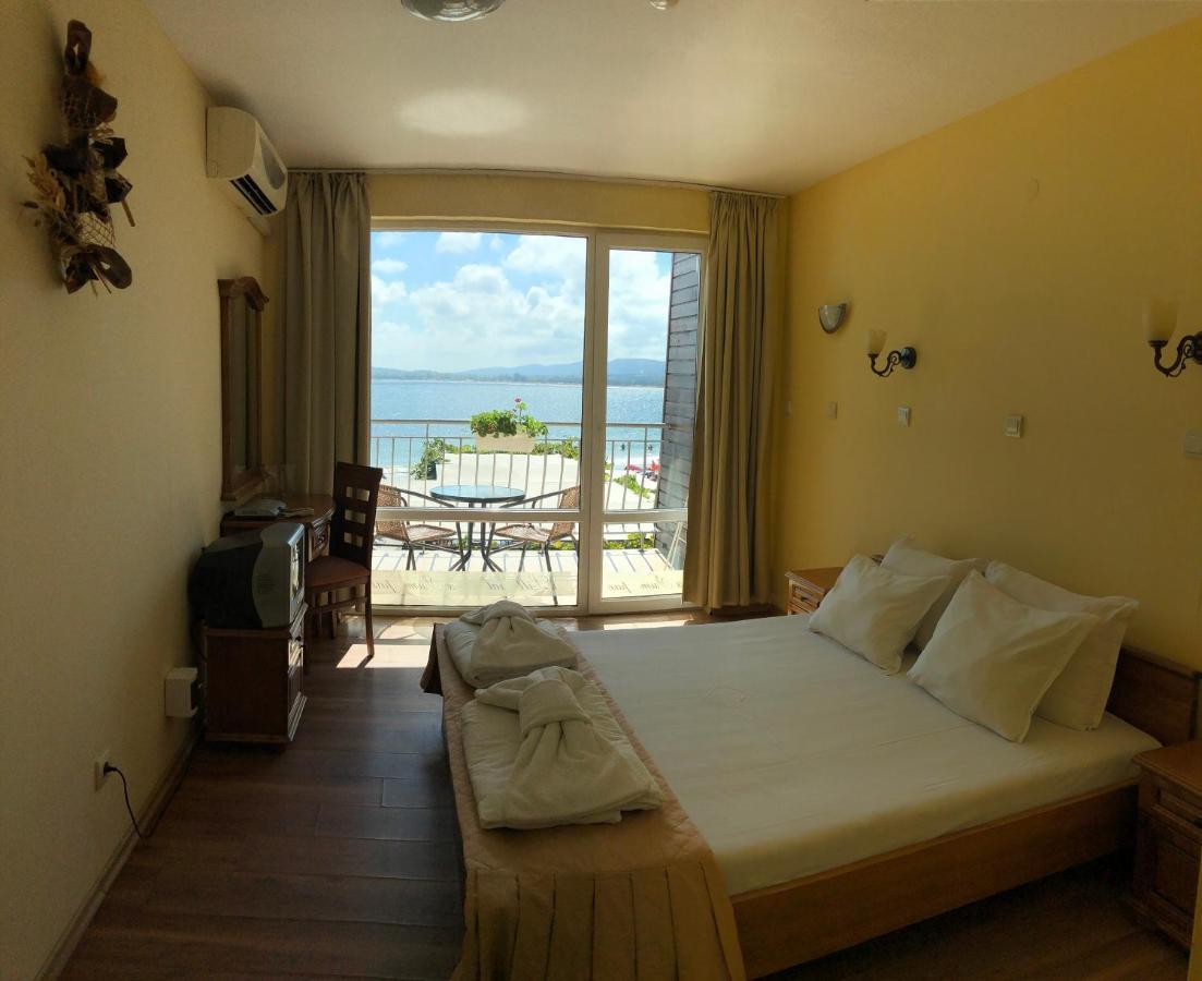 Family Hotel Littoral Sozopol Exterior photo